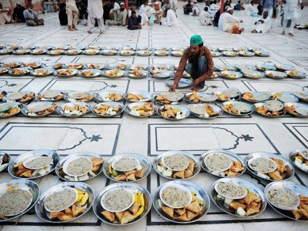 pakistan-iftar-sofrasi